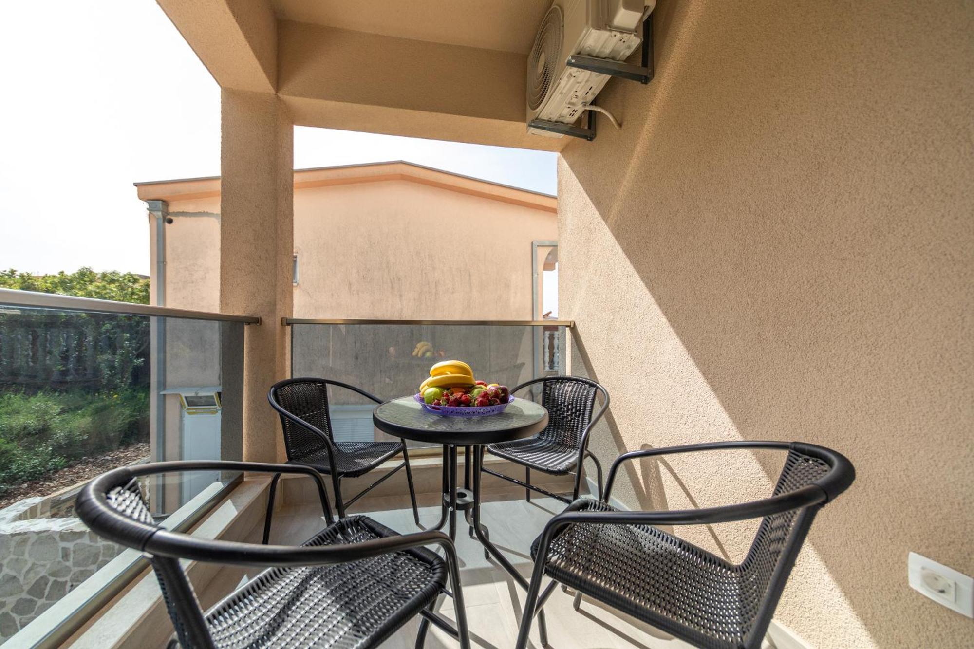 Sunways Apartments Dobra Voda Chambre photo